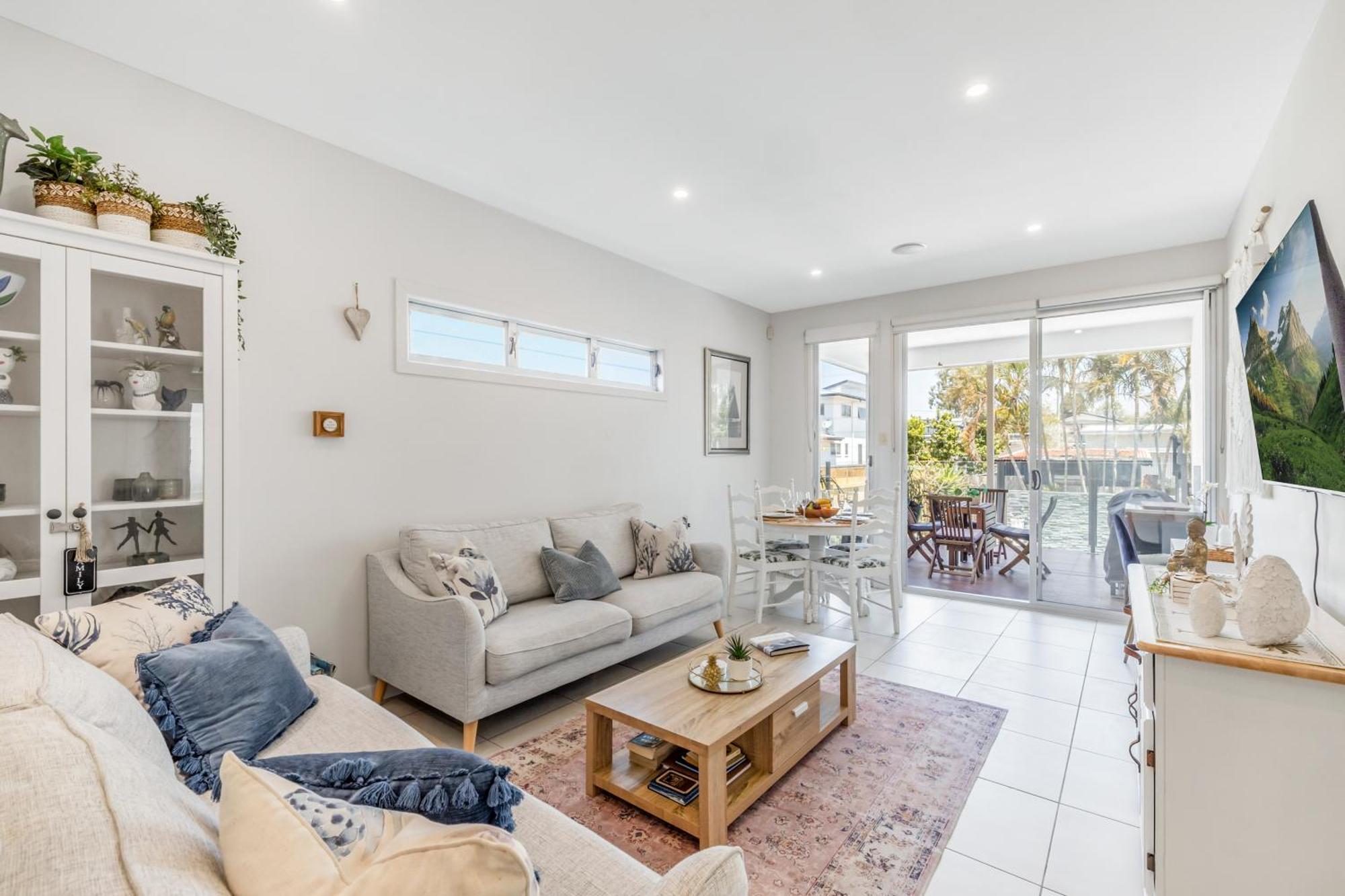On Esplanade Own Flat & Pool, Manly Cafe Precinct Lejlighed Brisbane Eksteriør billede
